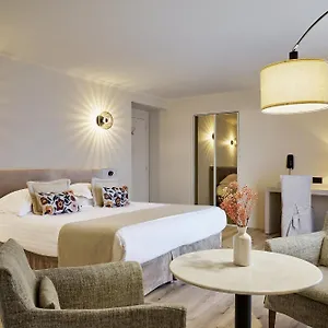 D'estelle Aparthotel